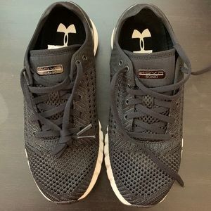 Under Armour Sz 7 HOVR Sonic Sneakers Sz 7